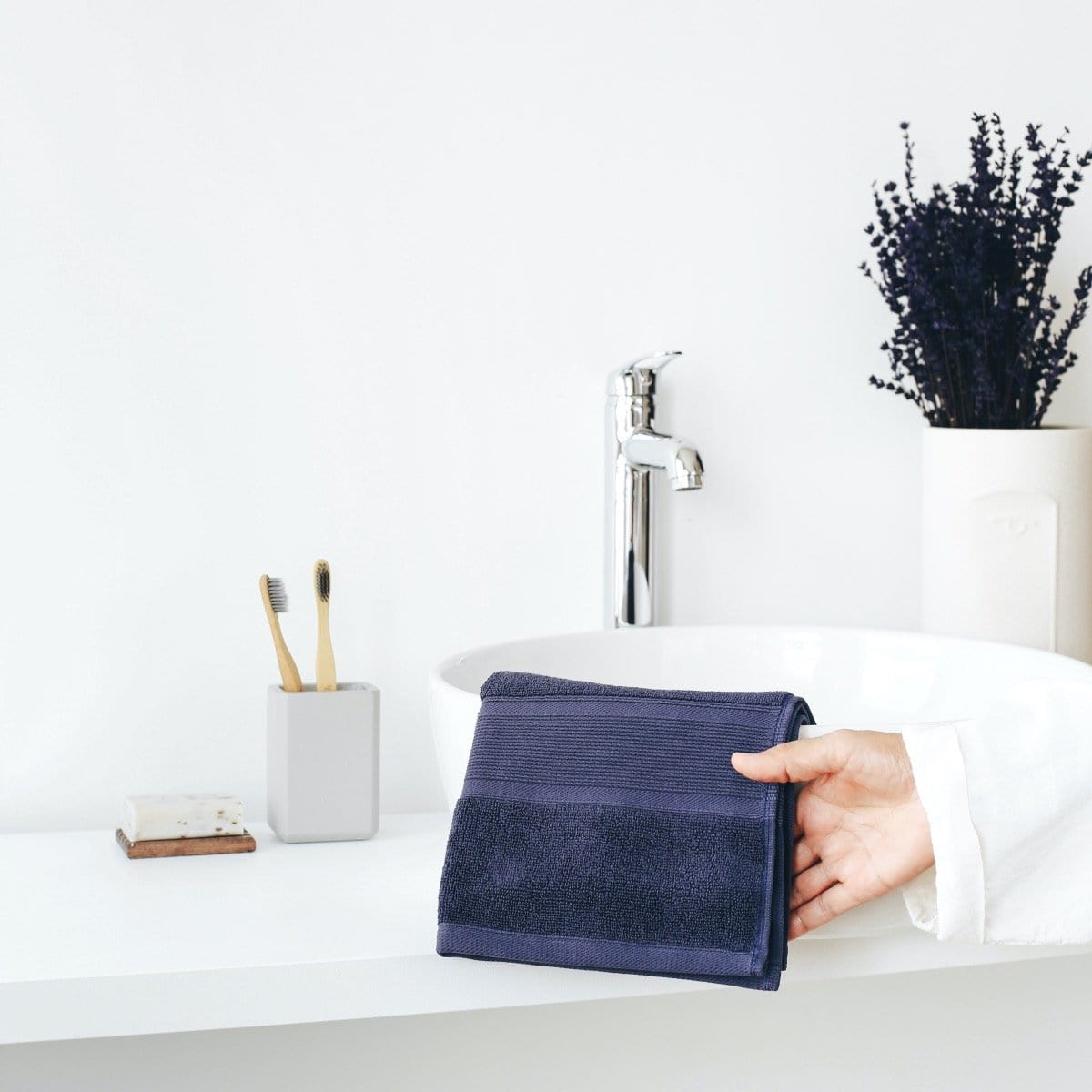 Ultra Soft 100% Cotton 4-Piece Bath Towel Set Navy